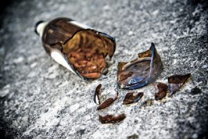 cut by broken glass what to do if cut by broken glass broken glass accident compensation payouts for an injury caused by broken glass [h2/h3] broken glass accident caused by broken glass injuries caused by broken glass (h3) broken glass injury claim amounts broken glass accident compensation